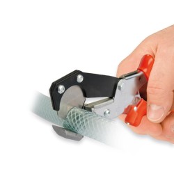 LÖWE 5504 Tömlővágó olló háromszögletű pengével